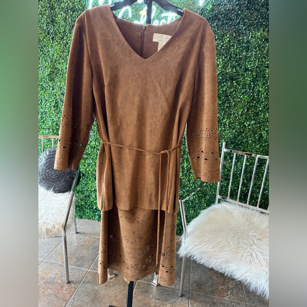 Vintage Norton Mcnaughton 2 piece outfit size 12